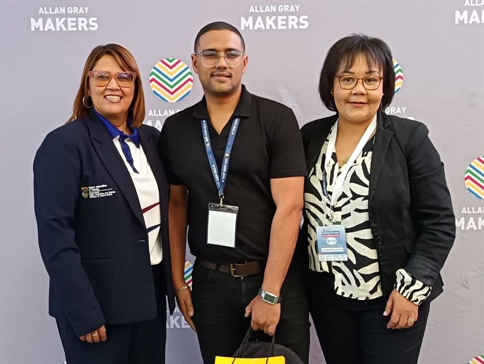 South Cape TVET College chief executive officer/principal Dr Tercia Terblanche, Rashaad Sambaba winner for category, I have a Business Idea and host college, Elgin Mokokong, acting principal for Northern Cape Urban TVET College acting chief executive officer/principal