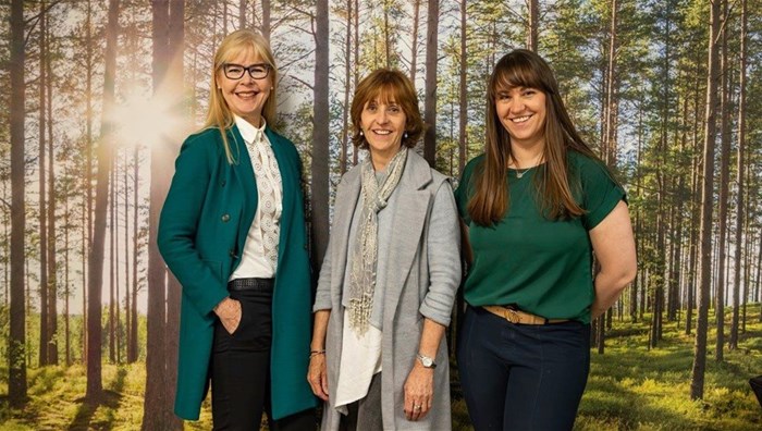 L to R: Debbie Turner, founder and artistic director of Cape Ballet Africa, Shaneen Coppin, Food Lover's Market and Cape Ballet Africa board member; and Terri Coppin-Harris, Food Lover’s Market culture and communications manager and Cape Ballet Africa board member. Image supplied