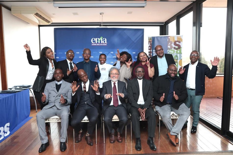 Front row (front left): Dr Mukundi Maphangwa, Motlatjo Moholwa, AA, Tebello Radebe, Bandile Ngidi - Back row (from left): Babazile Prudence Makhubalo, Kamogelo Seitireng, Ofentse Ntsane, Makale Ngwenya, Slindile Mbuyazi, Kagiso Mamabolo, Tengo Tengele, Vukani Nkasa