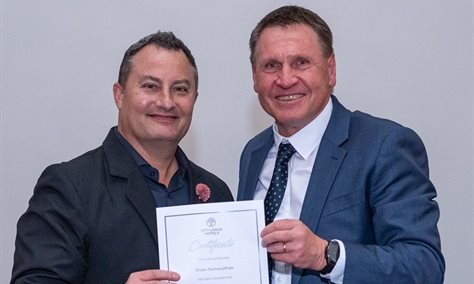 CEOs Award – Hotelier of the Year – was presented to Dean Samouilhan, general manager at City Lodge Hotel GrandWest (left) by CEO Andrew Widegger (right).