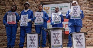 Activists from the Vaal region protested outside the Department of Mineral Resources in Pretoria against Glubay’s proposed mine. Residents are concerned about water, soil and air pollution from the proposed mine. Photos: Ihsaan Haffejee / GroundUp