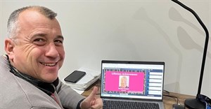 Graeme Lawrence honoured with the 2024 Quirk's Lifetime Achievement Award