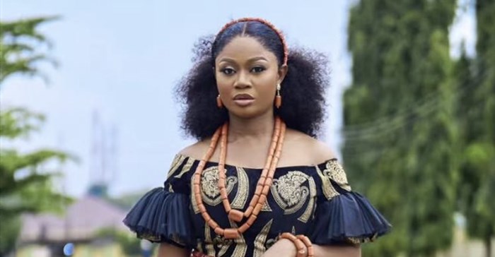 Charity Ekezie dispels myths about Africa on social media. Source: Instagram.