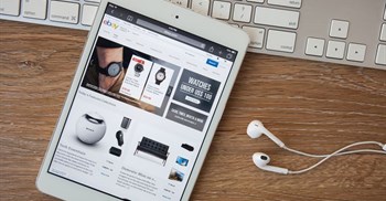 Source: © 123rf  A recent study by Public Desire ranked the most 'online shopping addicted' countries