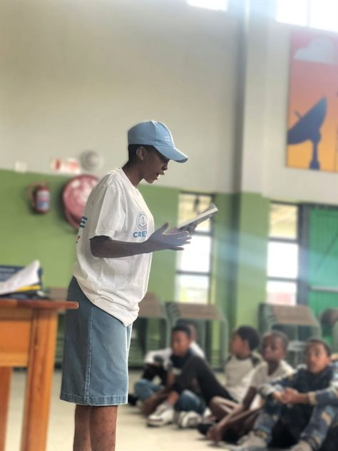 Storytelling in session with Captain Fanplastic Facilitator