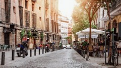 Source: © DFlat Madrid https://blog.dflatmadrid.com/ DFlat Mardid]] Scopen's Agency Scope has found that among the marketing professionals interviewed, 65% work in Madrid.