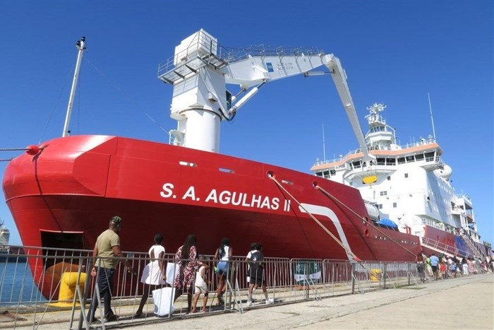 Nearly 4,000 people queued for hours in the sun for a tour of South Africa’s state-of-the-art scientific research vessel, the SA Agulhas II. The ship was docked in East London for a public open day after its supply and relief trip to South Africa’s SANAE IV Antarctic base.