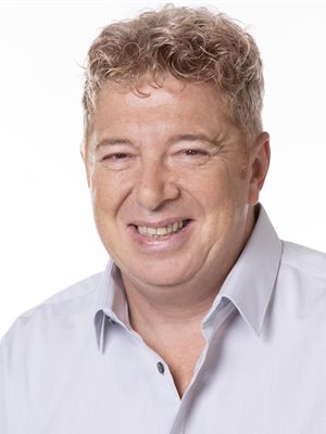 Alfie Jay, managing director of Algoa FM celebrates 35 years in radio
