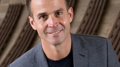 UP&#x2019;s Prof De Wet Swanepoel wins International Award for Hearing for improving access to hearing healthcare