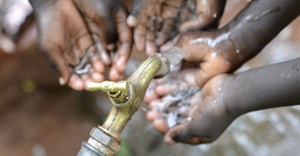 Image source: Riccardo Lennart Niels Mayer –