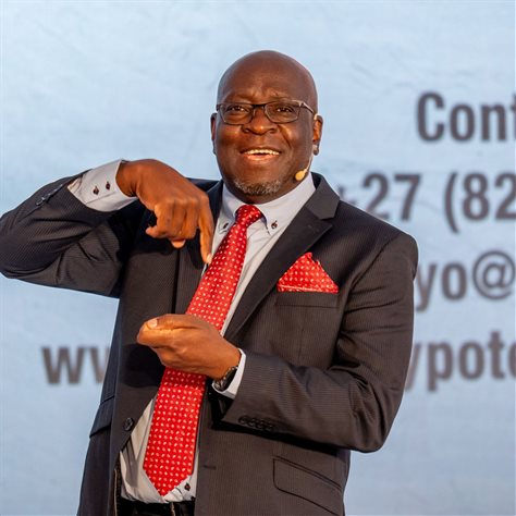 Keynote speaker Max Moyo delivers powerful keynote on leadership