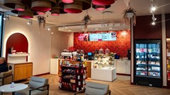 Spar partners with Vida e Caff&#232; for in-store coffee experience