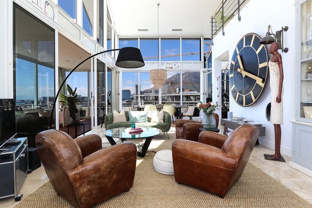 Source: Supplied. Waterfront property, 802 Bannockburn, purchased for R33m.