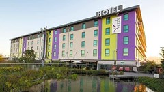 Source: Hotel Verde. Hotel Verde, Africa’s greenest hotel, exemplifies sustainable infrastructure and green job creation in South Africa’s tourism and construction sectors.