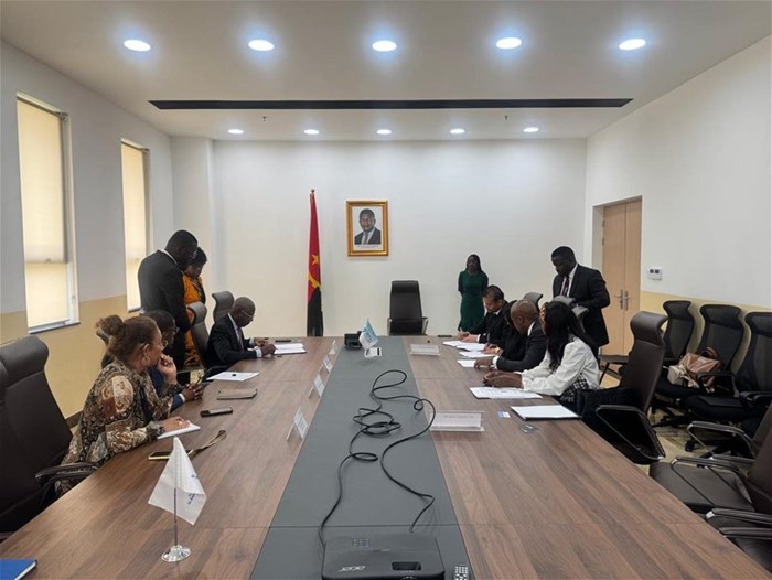 JCDecaux Angola Airport Signing