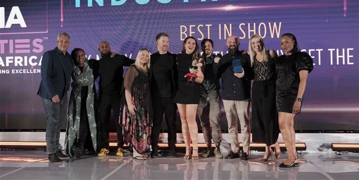 Gorilla and Pick n Pay on stage for Best in Show