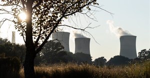 A report by shareholder activist organisation Just Share has shown that South Africa’s largest polluters pay so little carbon tax that it barely has any impact on their greenhouse gas emissions. Archive photo: Ashraf Hendricks / GroundUp