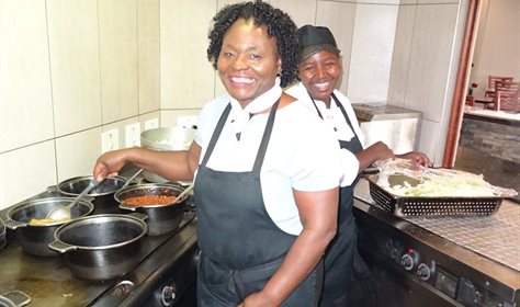 Africa Day on the plate! Town Lodge Roodepoort celebrates Seven Colours Sunday tradition