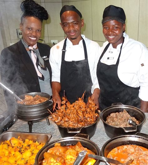 Africa Day on the plate! Town Lodge Roodepoort celebrates Seven Colours Sunday tradition