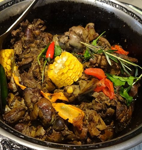 Africa Day on the plate! Town Lodge Roodepoort celebrates Seven Colours Sunday tradition