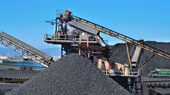 Source: © 123rf  Amongst the sectors that contracted in Q1 2025, mining performed the worst in the first quarter