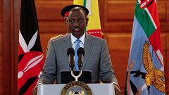 Kenya's President William Ruto speaks at a press conference after police officers shot protesters demonstrating against Kenya's proposed finance bill 2024/2025 in Nairobi, Kenya, 25 June 2024. Reuters/Monicah Mwangi/File Photo