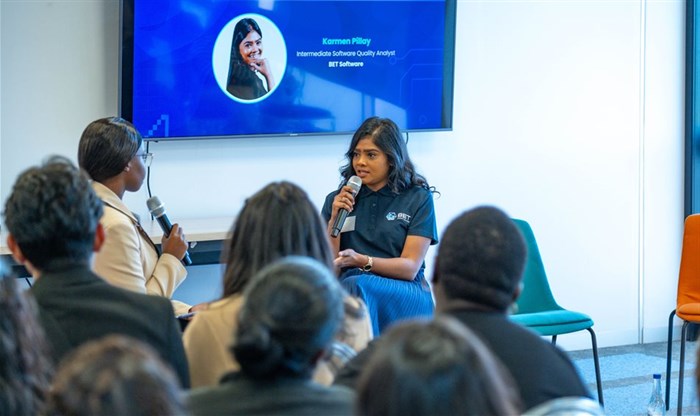 Karmen Pillay, intermediate software quality analyst at BET Software, chats to youth about how to grow their tech careers at Women in Tech SA’s first ever nationwide event.