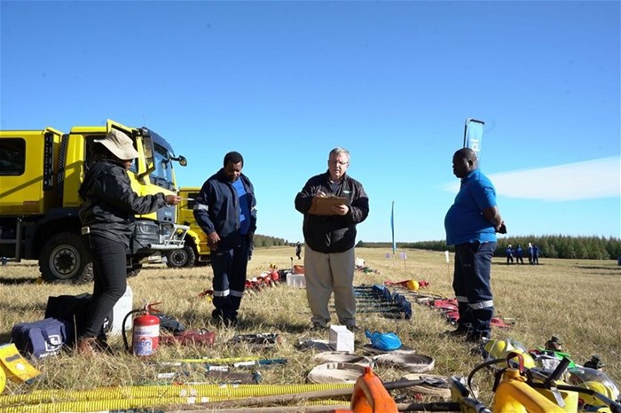 James Ballantyne of Kwamahlati Training Services conducts an equipment readiness check as part of the competition.