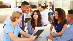 Image source: Cathy Yeulet –