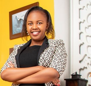 Maryanne Gichanga, co-founder and CEO, AgriTech Analytics, recognised as the Global Citizen Waislitz Disruptor Award winner.