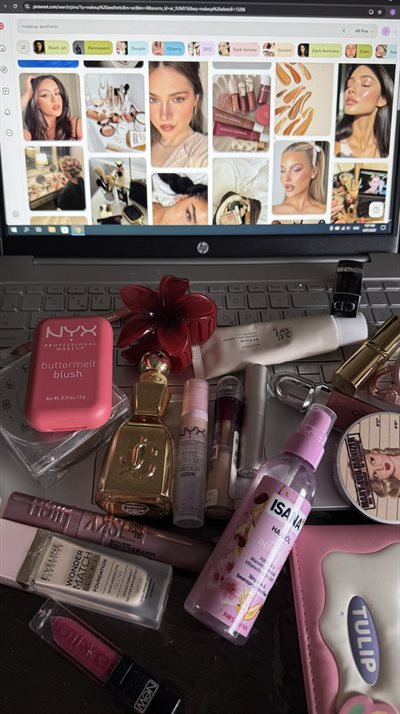 Image credit: Zenfira Gozelova on Dupe Photos