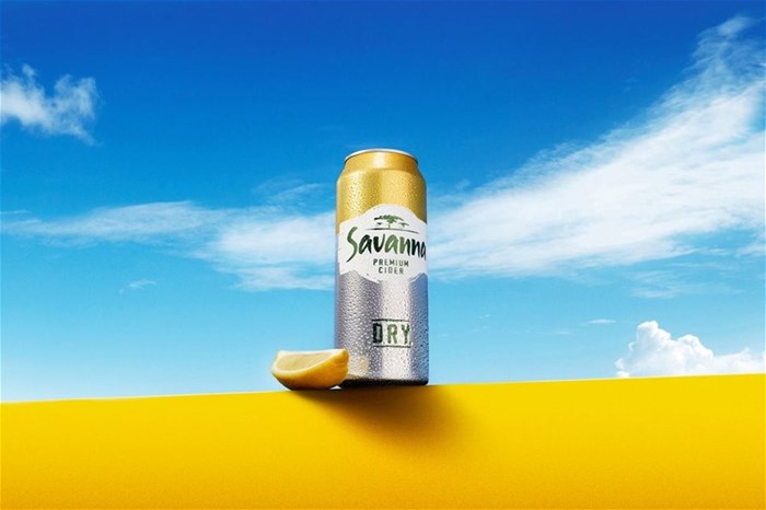 We outside this summer with the Savanna 500ml can