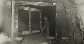 Image credit: Art Institute of Chicago on Unsplash