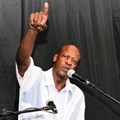 Source: © Al Jareera The people’s poet, Mzwakhe Mbuli has called for the dissolution of the South African Music Rights Organisation board