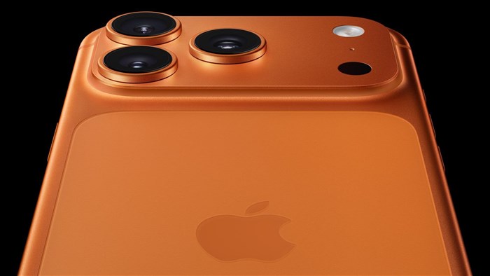 New iPhone 17 Pro Max in cosmic orange colour | Image source: