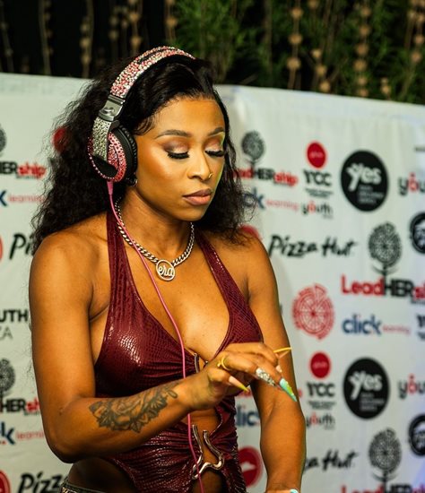 Special Guest DJ Zintle entertains the graduates