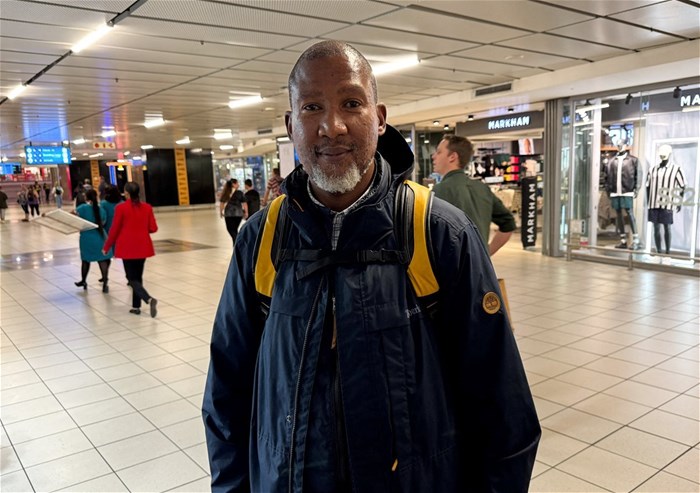 Mandla Mandela, grandson of Nelson Mandela, prepares to board a flight to Tunisia to join the Global Sumud Flotilla aiming to deliver humanitarian supplies to Gaza, at O.R. Tambo International Airport in Johannesburg, South Africa, September 3, 2025. Image credit: Reuters/Siyabonga Sishi/File Photo