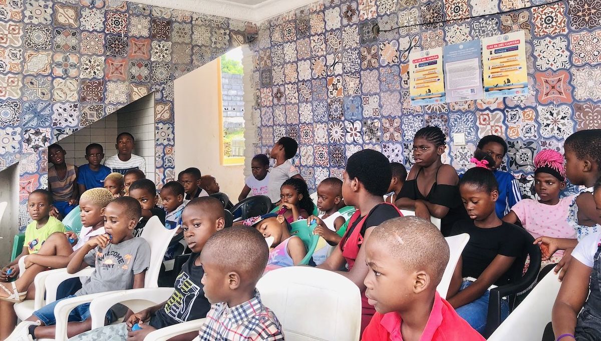 Captain Fanplastic sets sail in Equatorial Guinea for a new partnership with Unicef