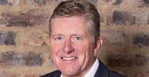 C-level leaders are turning to hybrid e-commerce for growth