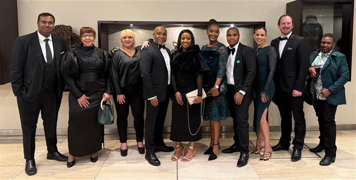 Isanti Glass team members. From left to right: Shirish Sukdeo – Chief Operations Executive; Landeka Mashinini – HR Executive; Susan Scheepers – Learning & Organisational Development Manager; Zamani Ntshiza – Chief Financial Officer; Jane Mphekwane – Melting Manager; Philisiwe Ngubane – Executive Assistant; Siya Ngcobo – Marketing Manager; Ronel Cara – Sales & Marketing Executive; Pieter du Plessis – Chief Executive Officer; Nqobile Ndlovu – Procurement Manager