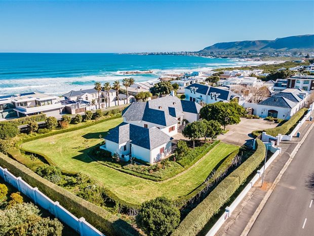 Source: Supplied. The 7000m² Voëlklip Estate, on the market for over R100m.