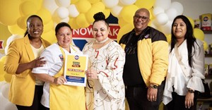 Desiree Barnes is crowned the 2025 Snowflake Rising Stars Winner