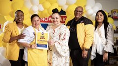 Desiree Barnes is crowned the 2025 Snowflake Rising Stars Winner