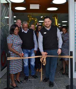 Source: Supplied. Ribbon-cutting ceremony by First National Bank at the President Square Vaal Shopping Centre relaunch.