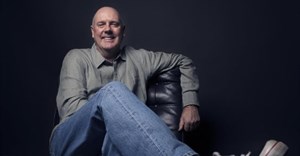 Creative legend John Hunt retires