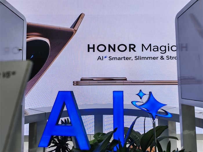 #AfricaTechFestival: Honor backs R171bn AI smartphone plan