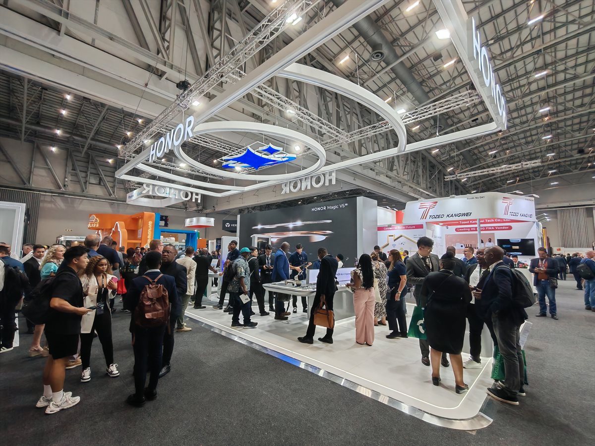 #AfricaTechFestival: Honor backs R171bn AI smartphone plan