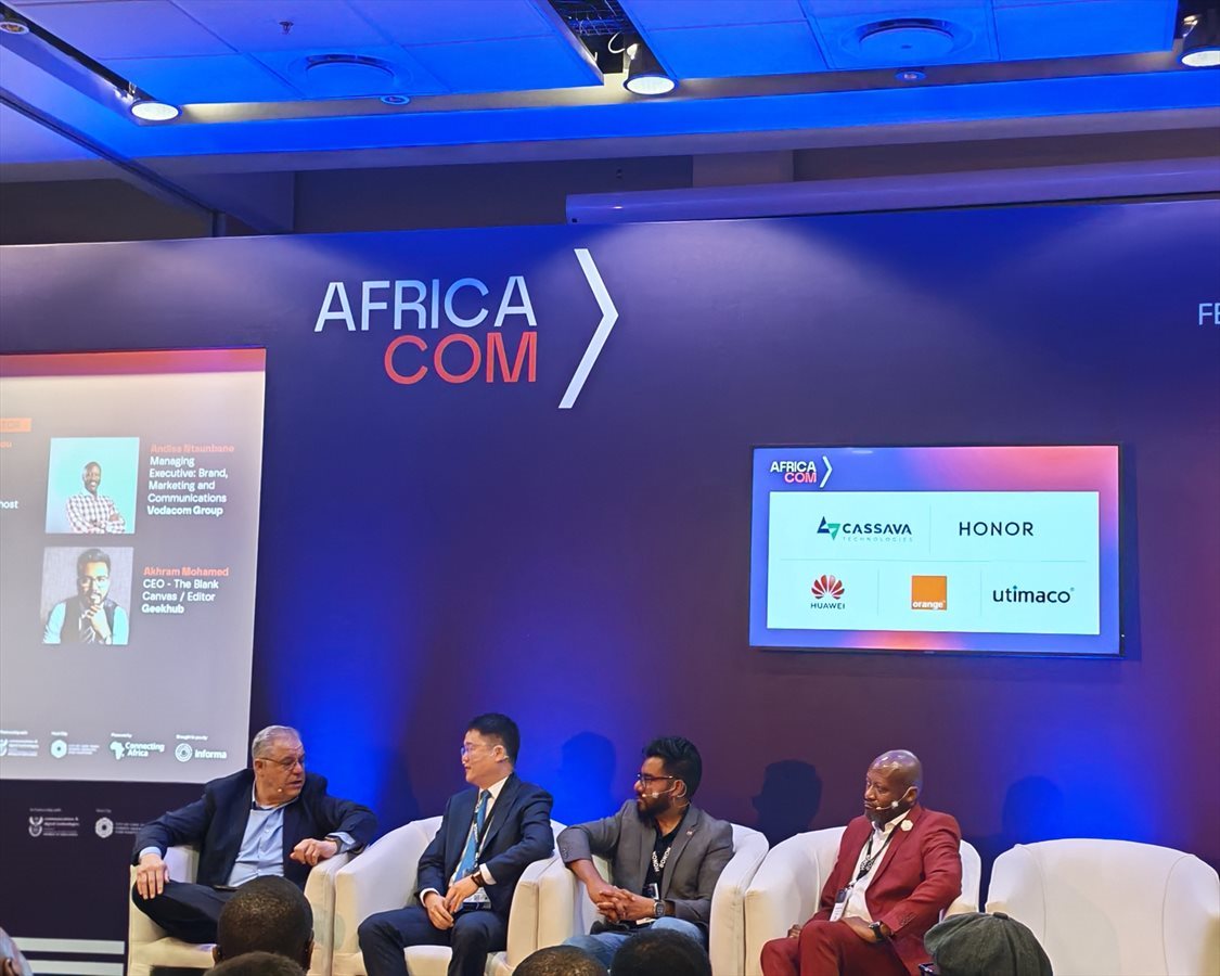 From left to right: Aki Anastasou, Fred Zhou, Akhram Mohamed, Andisa Ntsunbane