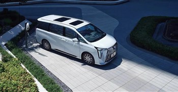 Gac unveils South Africa&#x2019;s first plug-in hybrid MPV, the M8 Master