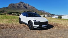 Review: Volvo EX30 Cross Country